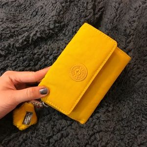 Kipling wallet new!!